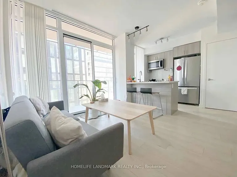 50 Wellesley St E #1501 — Photo 10