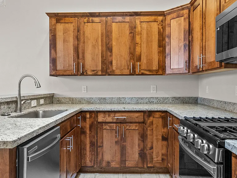 1601 Golden Gate Way — Photo 9