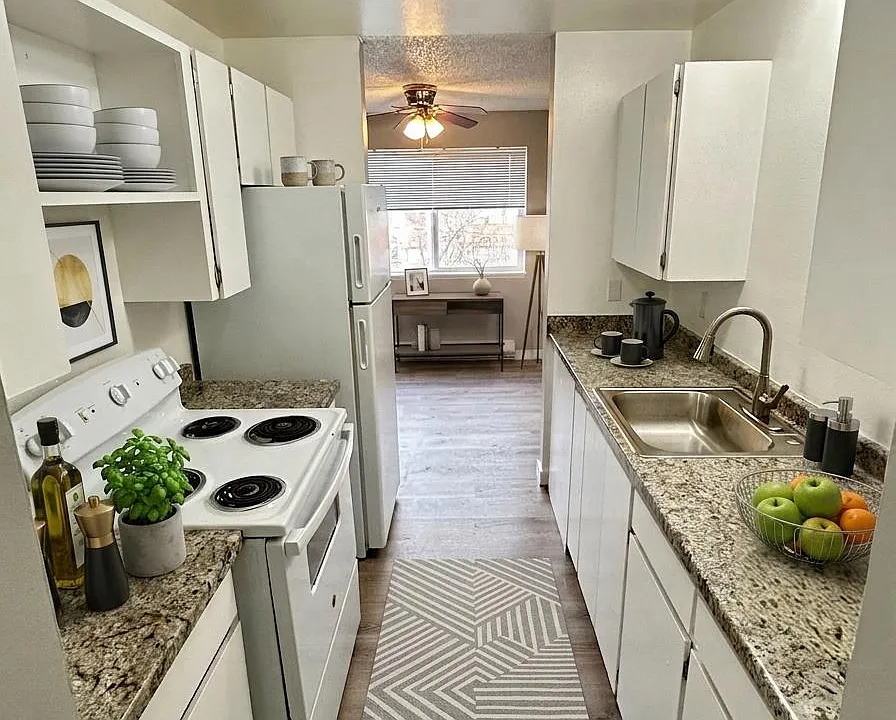 361 Taylor Ave NW #117