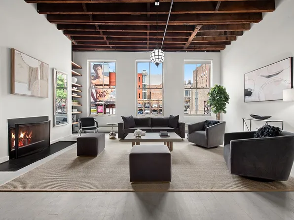 27 Great Jones St APT 2W, New York, NY 10012