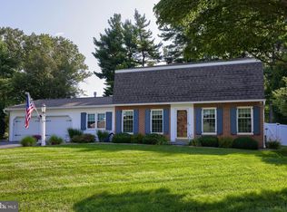 2737 Long Farm Ln, Lancaster, PA