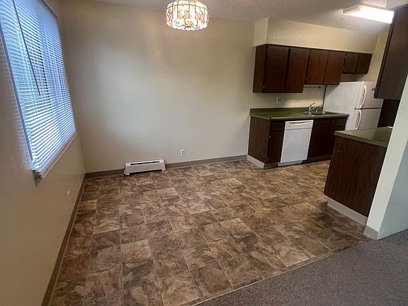 4th image of 301 Lincoln Ave #A
