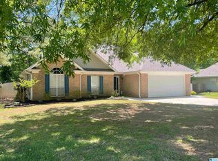 227 Meadowlark Dr, Alabaster, AL 35007