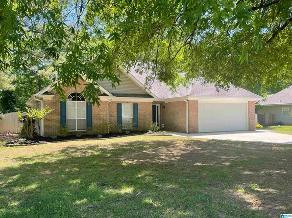 227 Meadowlark Dr, Alabaster, AL 35007