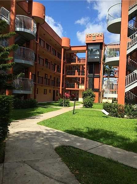 1st image of 5350 NW 21st Ave #307