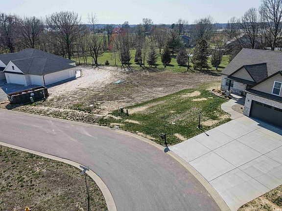 2nd image of 14218 Hemlock Ln