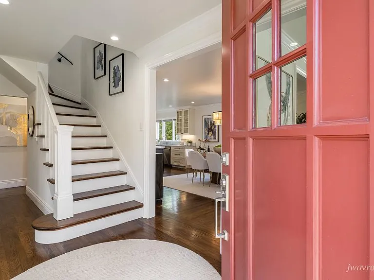 325 Moncada Way — Photo 4