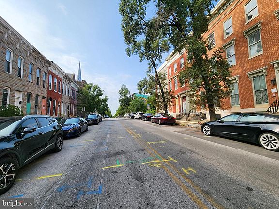 4th image of 239 N Carey St