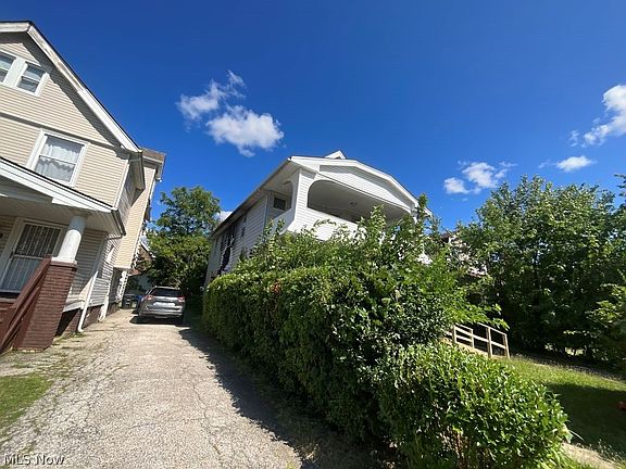 2nd image of 3363 E 134th St