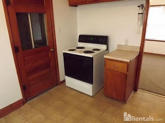 5th image of 2240 NW Pollard Ave