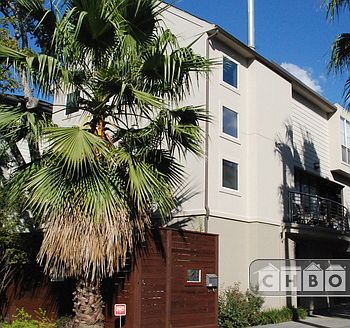 One house down from Nellie Keyes Park, Washington Avenue, an