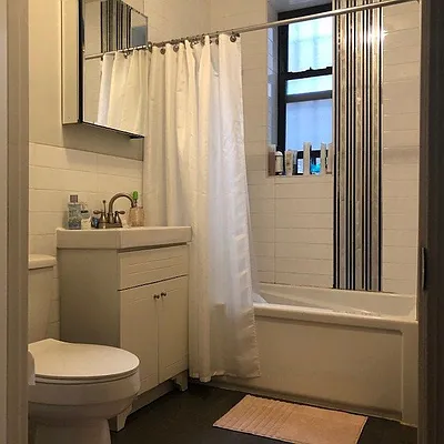 Rented by Mdays Realty | media 7