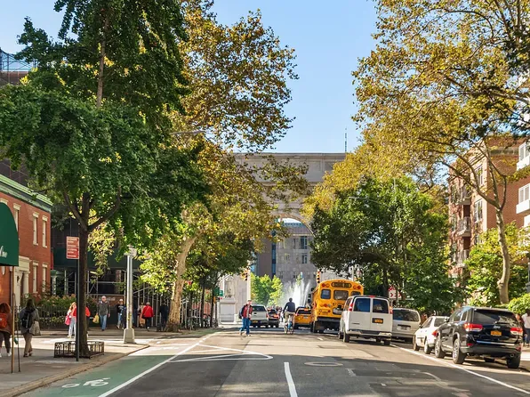 24 5th Avenue image 17 of 17