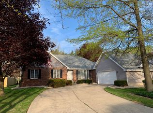 2431 Capri Dr, Schererville, IN