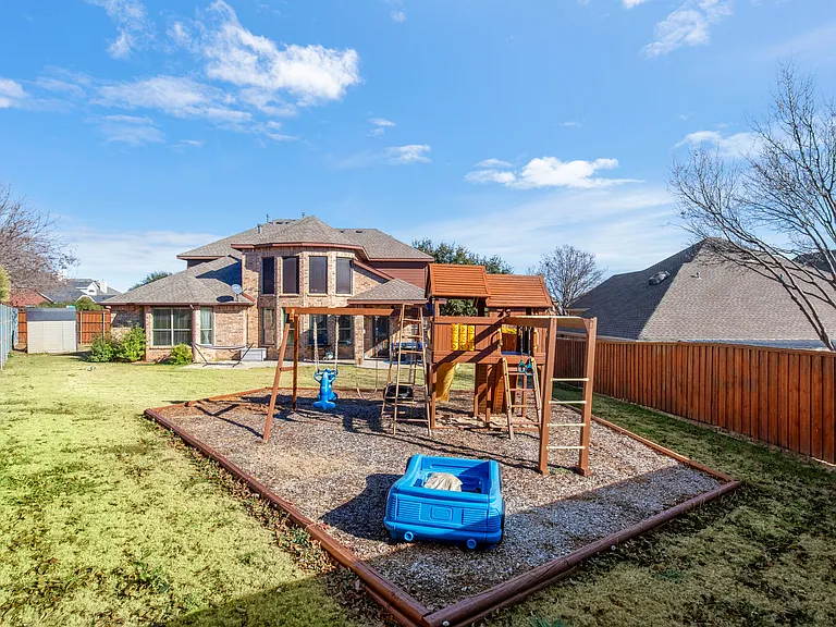 201 Barkley Dr — Photo 40