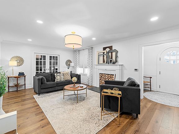 3rd image of 205 Greenway Rd