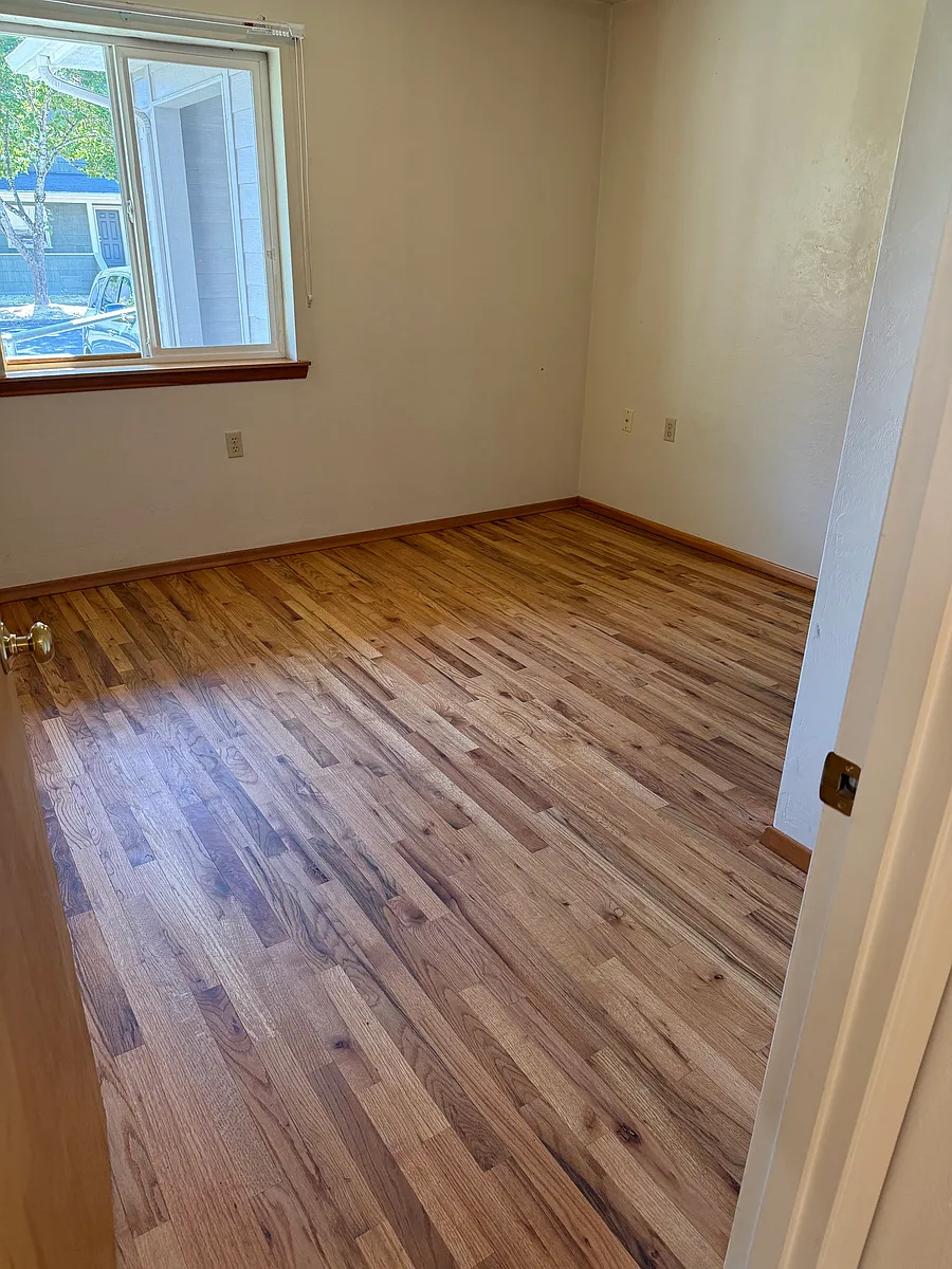 Building Photo - 9-1528 Ferry St #1