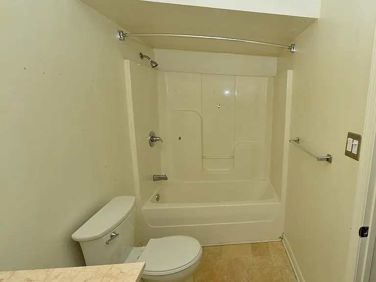 1548 Beachview Dr — Photo 15