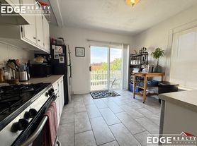 27 Peaceable St, Brighton, MA