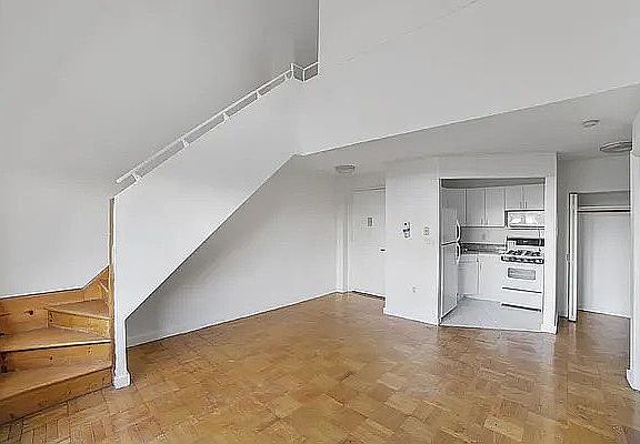 5th image of 227 Mulberry St #7C