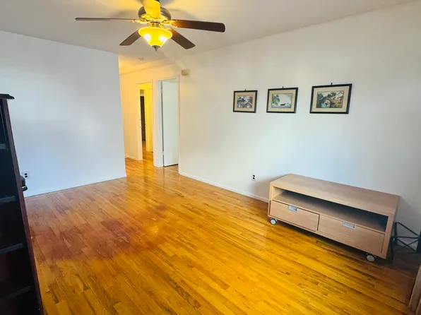 (undisclosed Address), Levittown, NY 11756