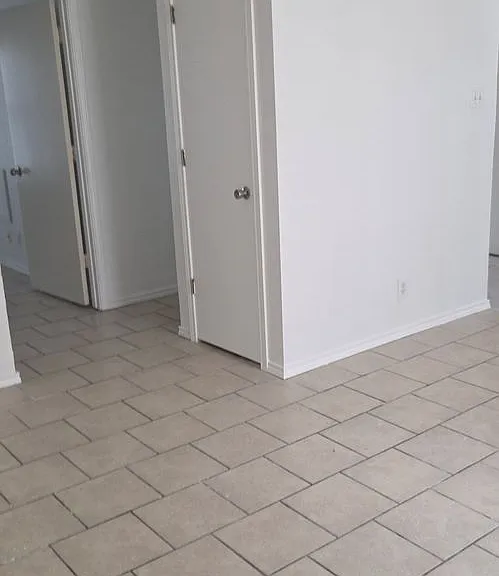 1107 Circle M Dr — Photo 16