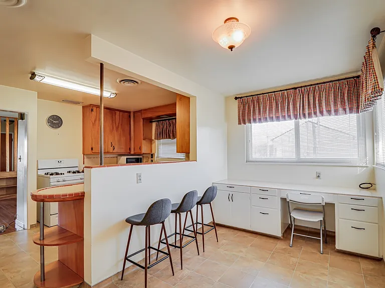 22157 Brimhall Rd — Photo 5