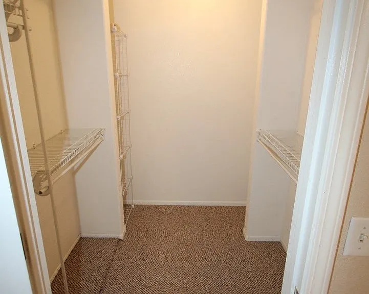 23827 Chandelle Dr — Photo 25