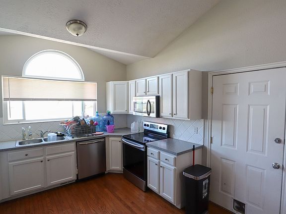 5th image of 321 W 2540th St N