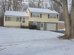 156 Gates Greece Townline Rd, Rochester, NY 14606