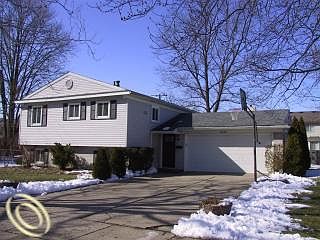 2nd image of 24199 S Duncan Cir