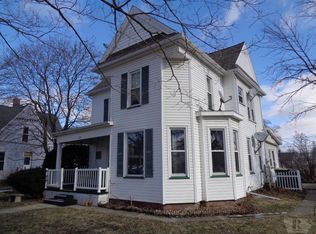 409 S Mary St, Stronghurst, IL 61480