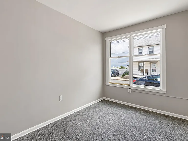13 S Congress St #A — Photo 11