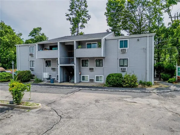 36 Cowesett Ave APT 12, West Warwick, RI 02893