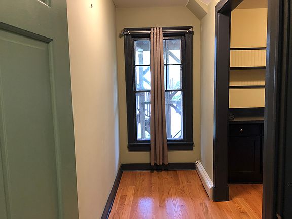 5th image of 408 E Baltimore St Floor 1