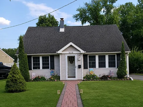 209 Eaton Ave, Hamilton, NJ 08619