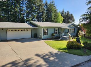 1675 Kristi Loop, Lakeside, OR 97449