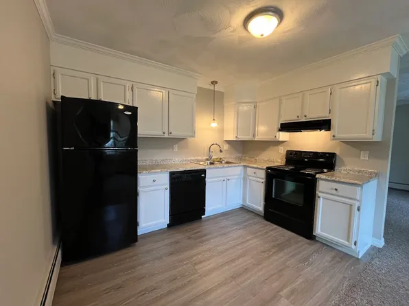 2 Wood Rd, Whitesboro, NY 13492