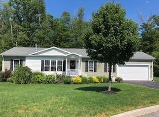 6 Leslie Ct, Rockland, MA 02370