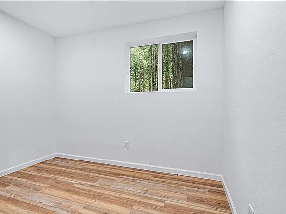5th image of 14842 Canyon One Rd