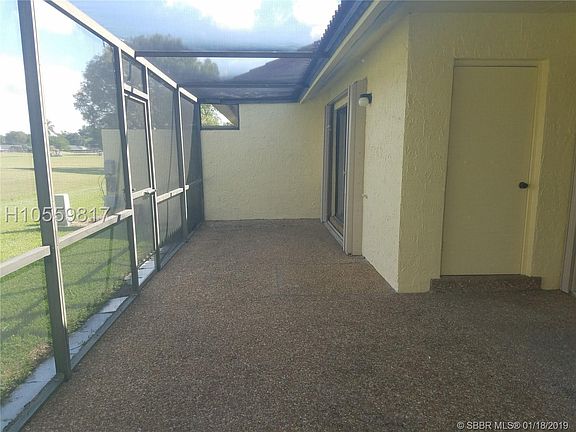 5th image of 16241 Laurel Dr #15