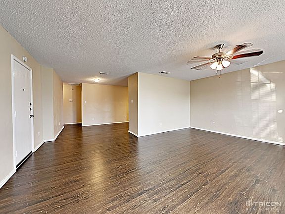 3rd image of 528 Jeffdale Dr