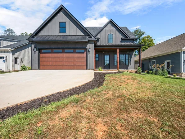 134 Waughs Landing Dr, Lynchburg, VA 24503