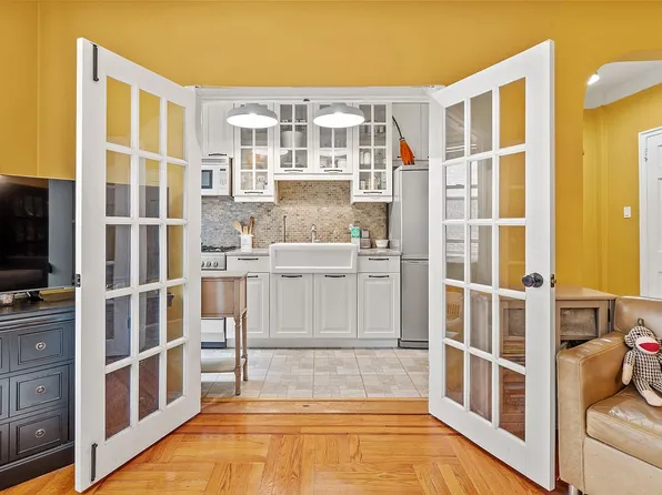 11031 73rd Rd APT 4N, Flushing, NY 11375