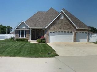 1863 Oakridge Pkwy, Terre Haute, IN