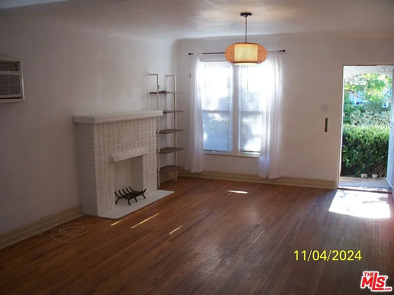 4354 Coolidge Ave — Photo 42