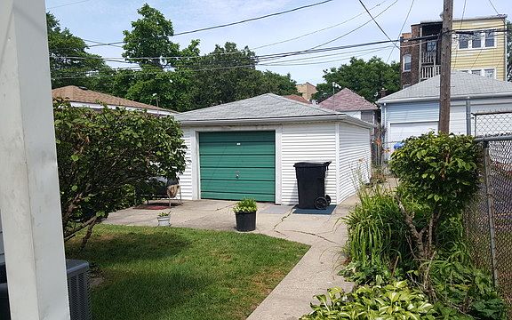 2nd image of 8329 S Maryland Ave