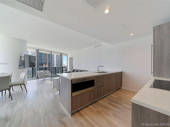 5th image of 801 S Miami Ave Unit 1404