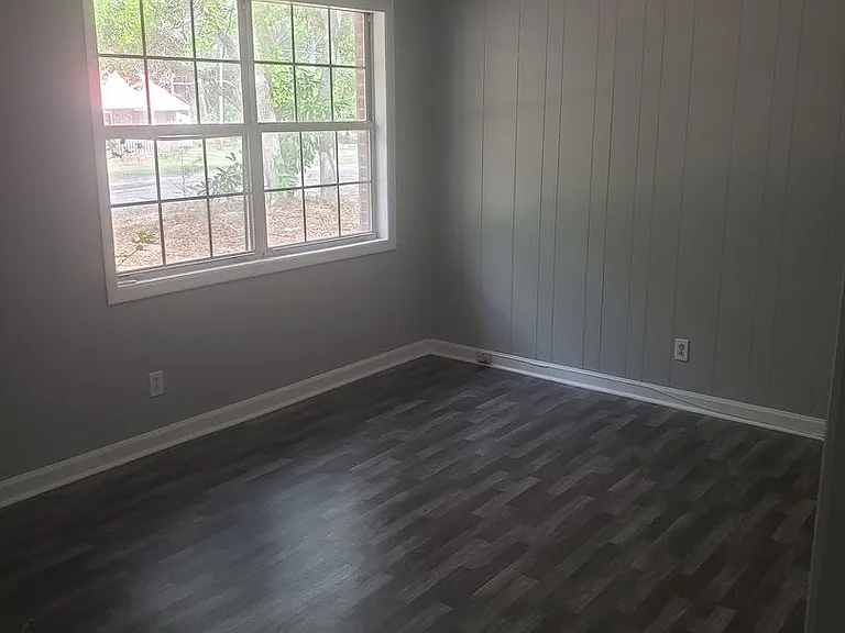 93 Dustin Ct — Photo 10