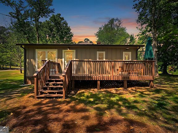 2nd image of 3993 Pool Rd